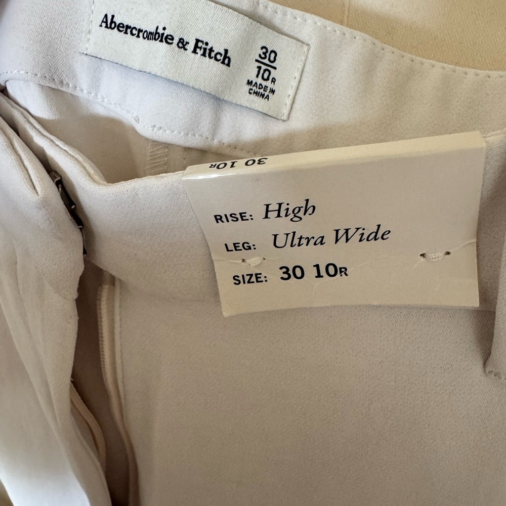 Abercrombie & Fitch Ultra Wide-Leg Trousers - Picture 3 of 3